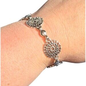 Monet Signed Silver Tone Five Round Filigree Link Toggle Clasp Bracelet 7" Long